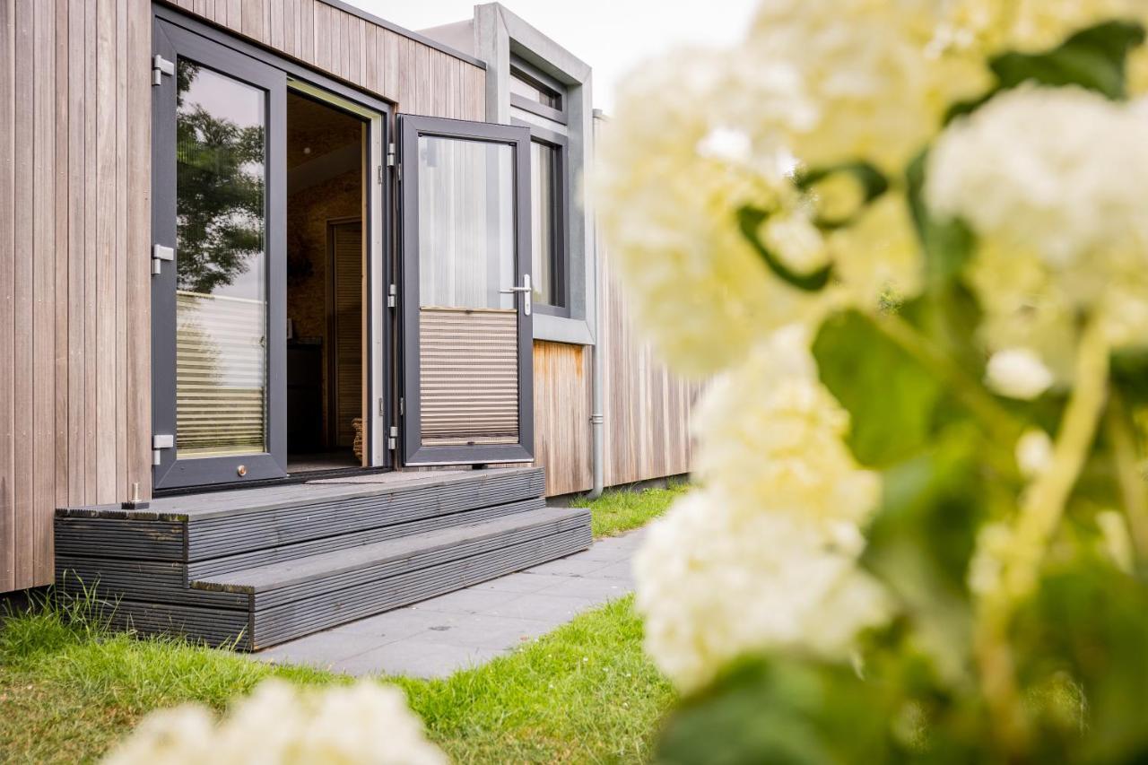 Bij De Genieterij Luxe Tiny Houses Koudum Exterior photo